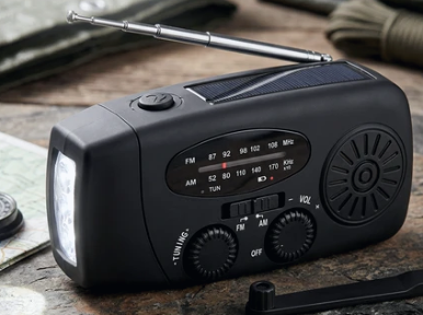 Surwi - Solární a klikové nouzové rádio Pro